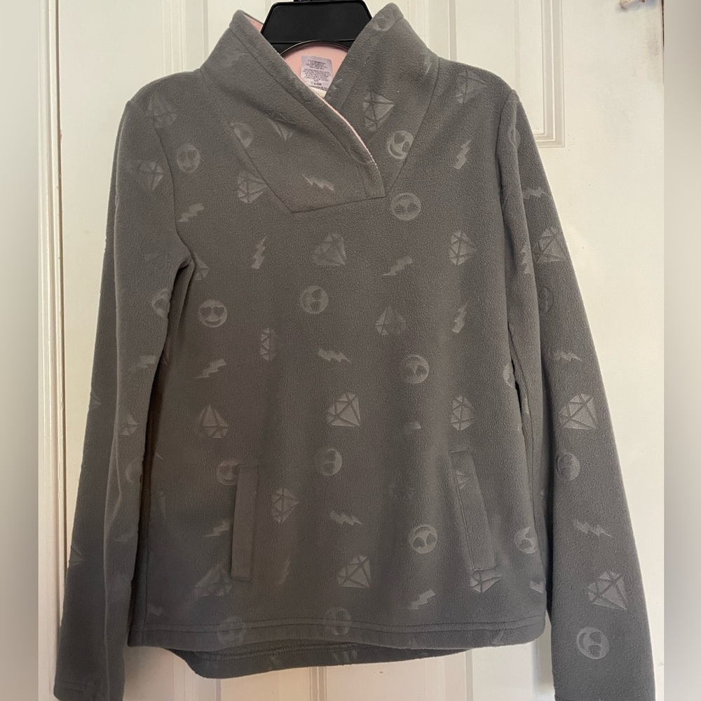Girls’ size Large (10-12) gray fleece pullover